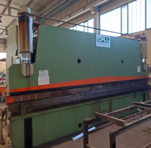 PRESSA PIEGATRICE IDRAULICA A BARRA DI TORSIONE CMLL mod. 20.60 (01044)