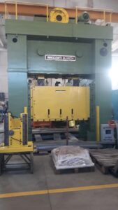 PRESSA MECCANICA A DUE MONTANTI INNOCENTI BLANCH mod. P2M-320/300/200